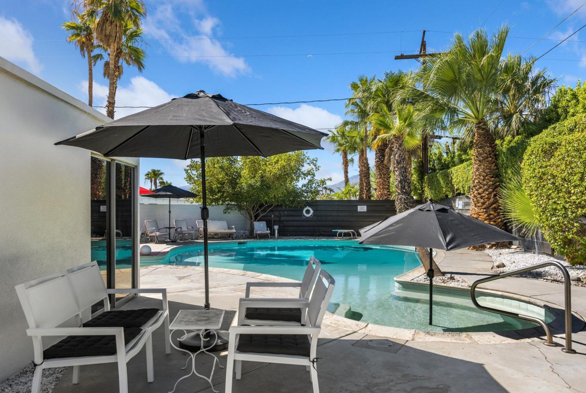 Former Steve Mcqueen'S Home Palm Springs Extérieur photo