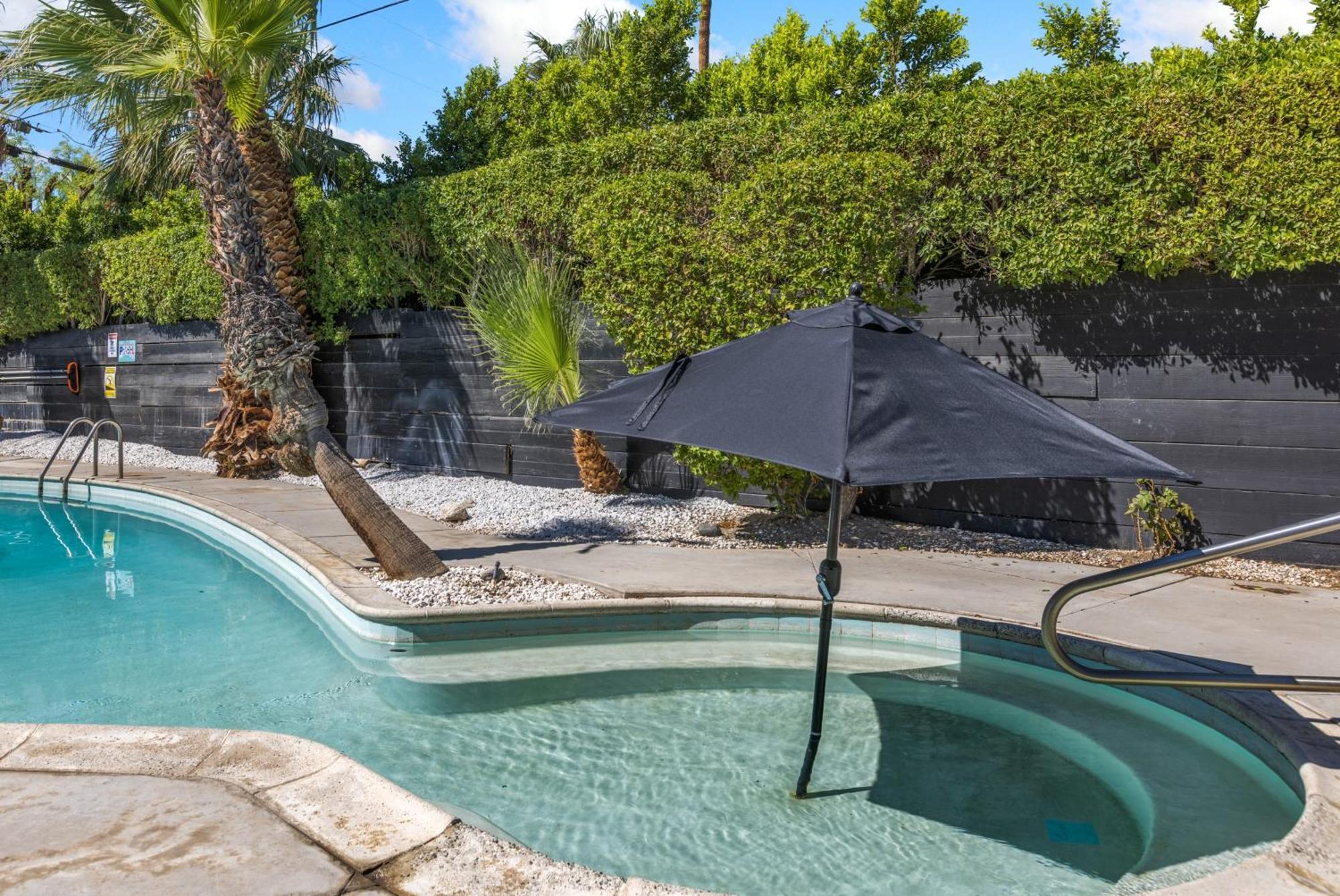 Former Steve Mcqueen'S Home Palm Springs Extérieur photo